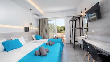 1 bedroom, hypo-allergenic bedding, in-room safe, blackout curtains