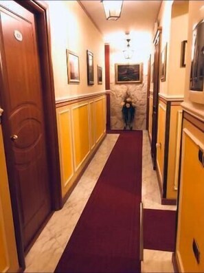 Interior - Hotel Amadeus (Caserta)