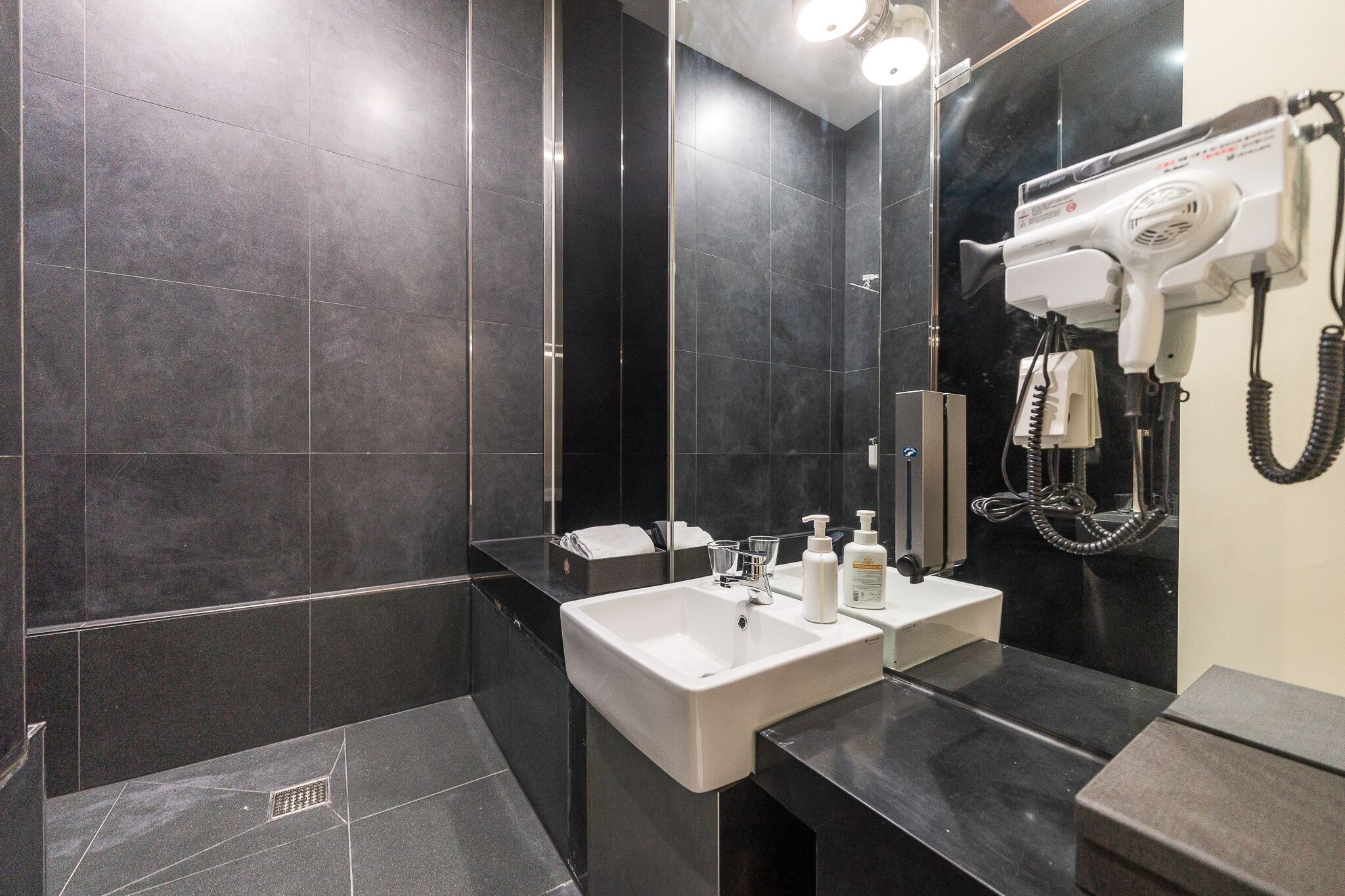 Photo - Starhills Hotel