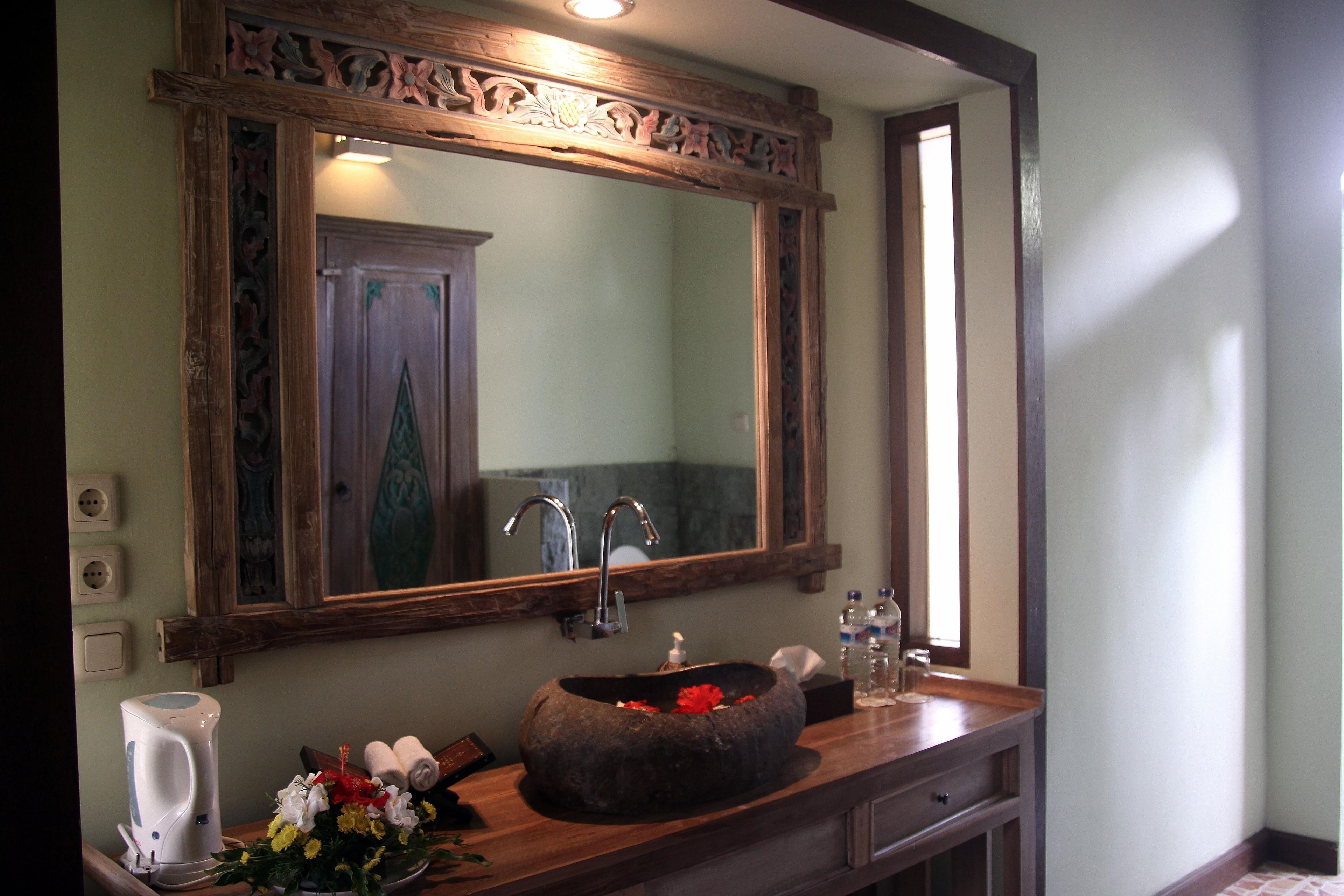 Photo - Puri Taman Sari Resort