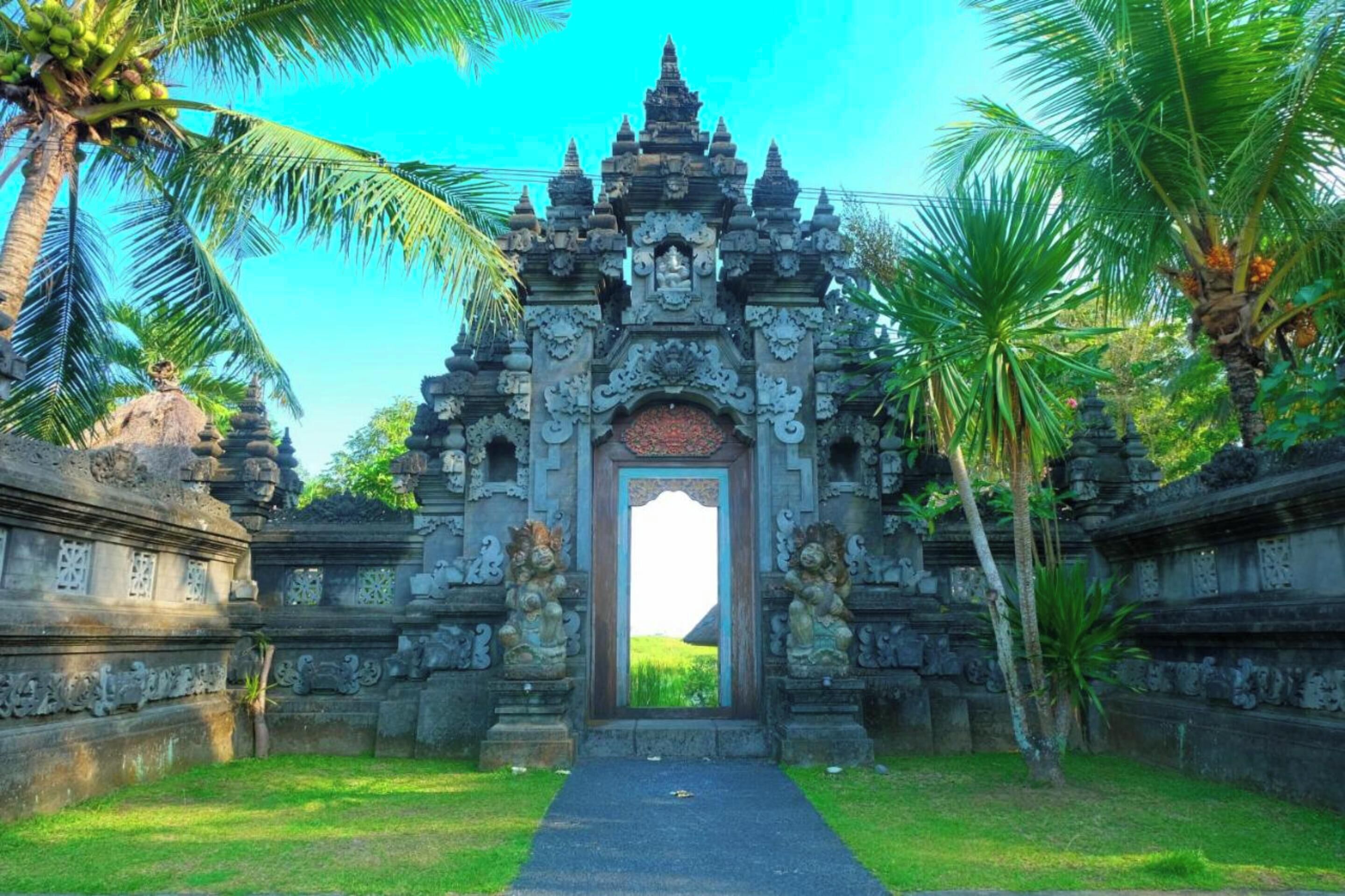 Photo - Puri Taman Sari Resort