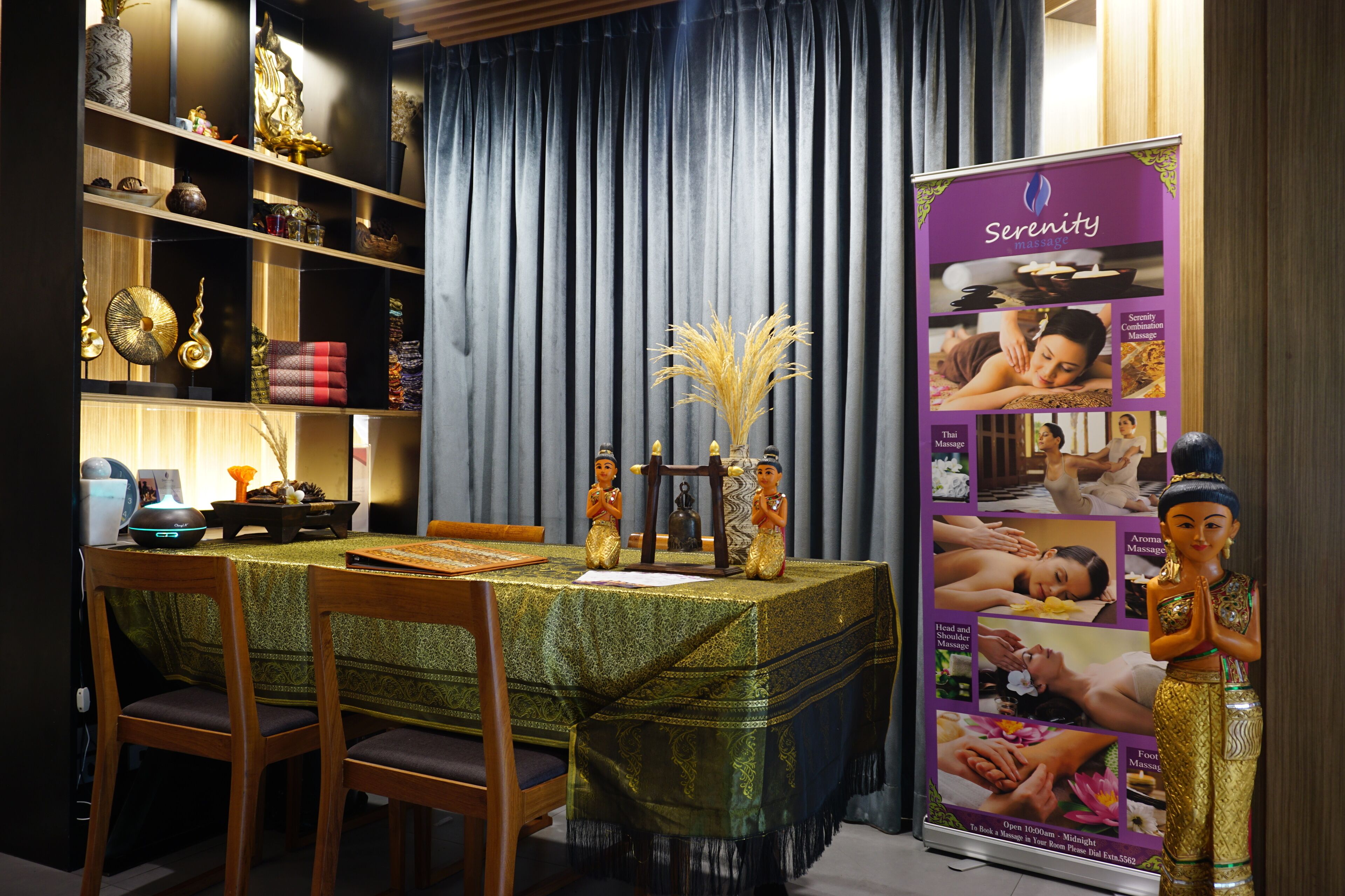 Couples treatment rooms, aromatherapy, Thai massages, body scrubs