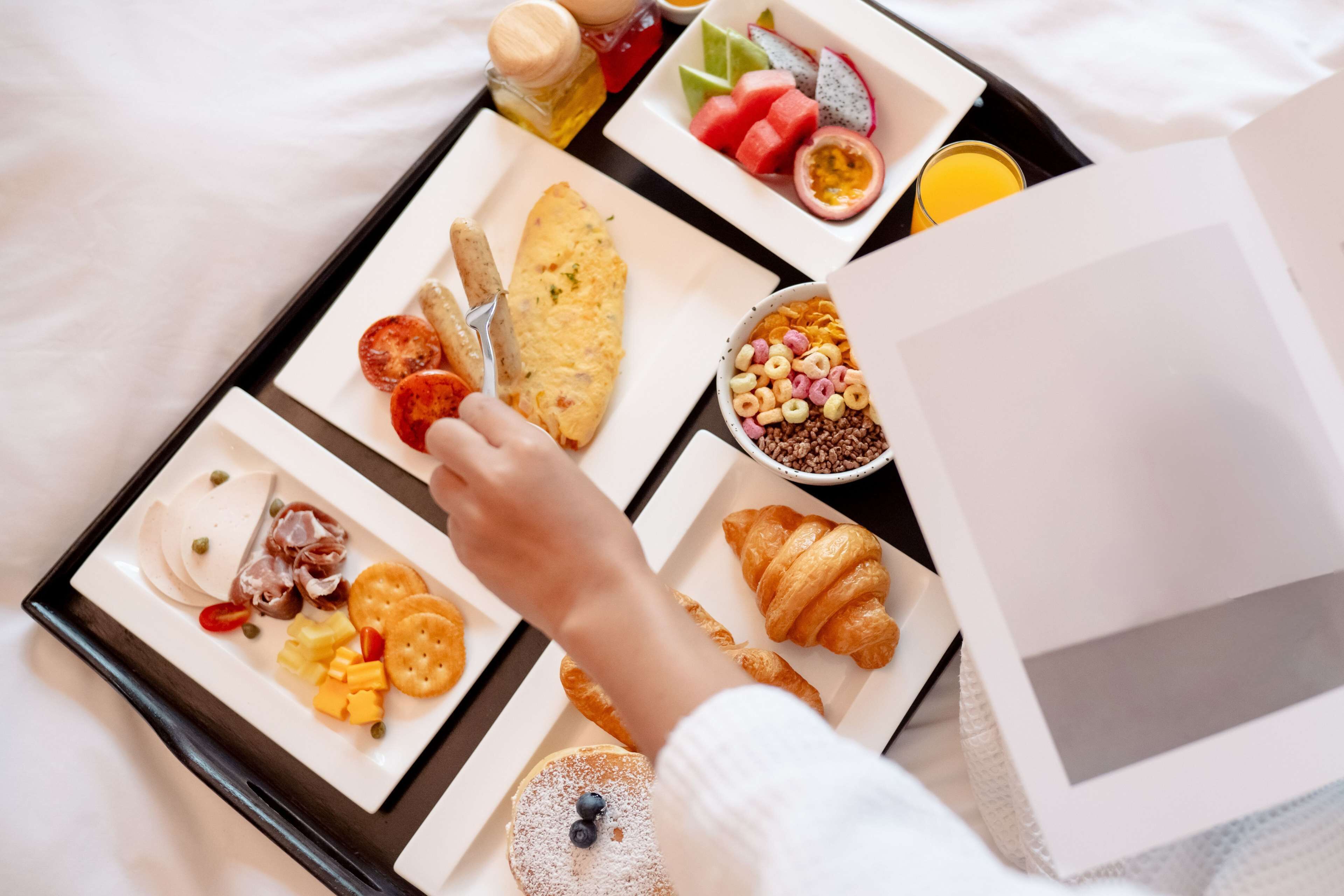Daily buffet breakfast for a fee
