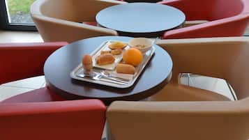 Daily buffet breakfast for a fee