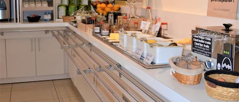 Daily buffet breakfast (EUR 12.90 per person)