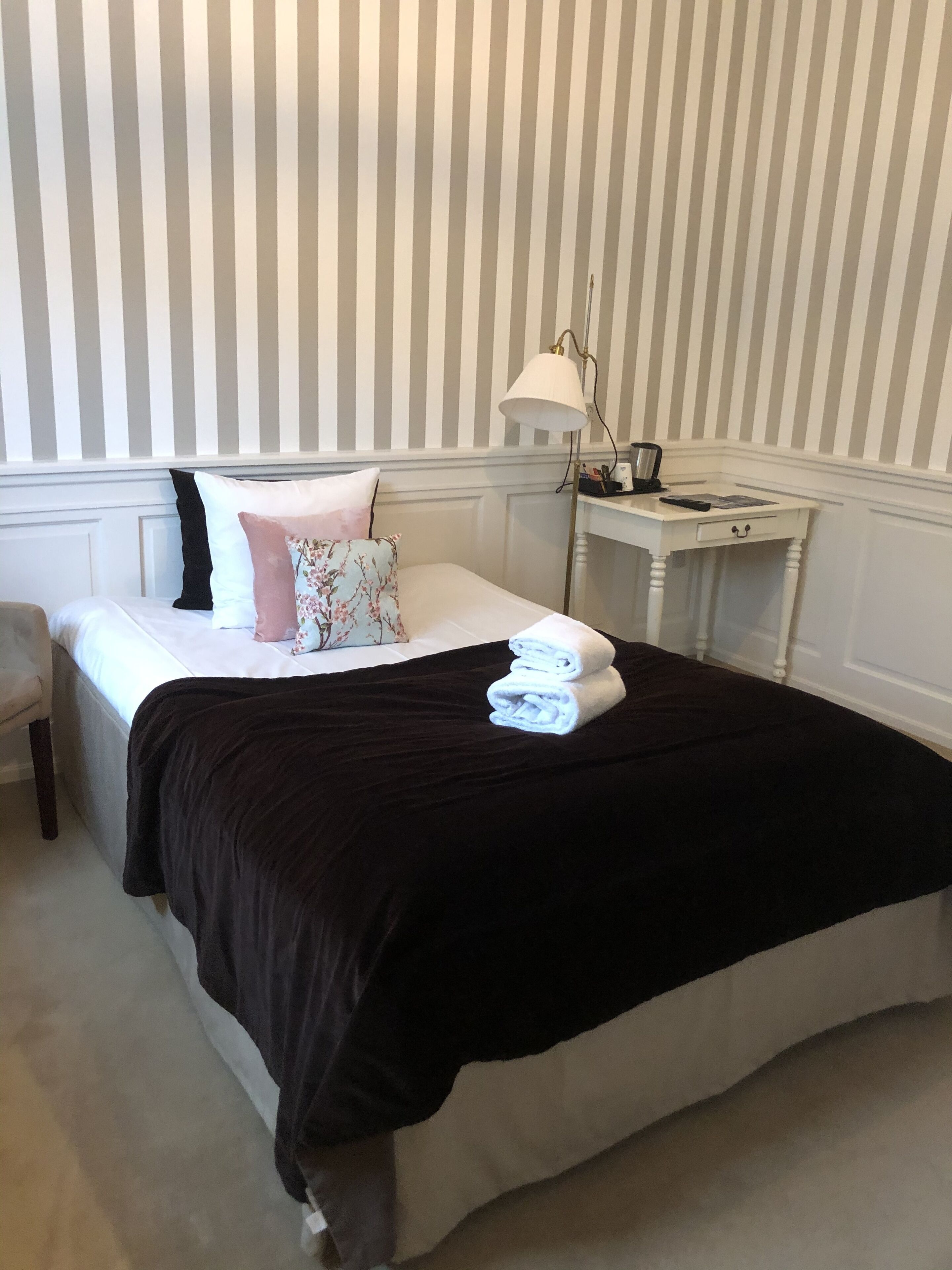 standard single room | 1 bedroom, desk, laptop workspace, blackout curtains