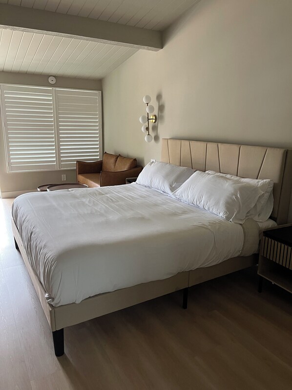 Enkeltrom – premium | Dundyner, memory foam-senger, wi-fi (inkludert) og sengetøy