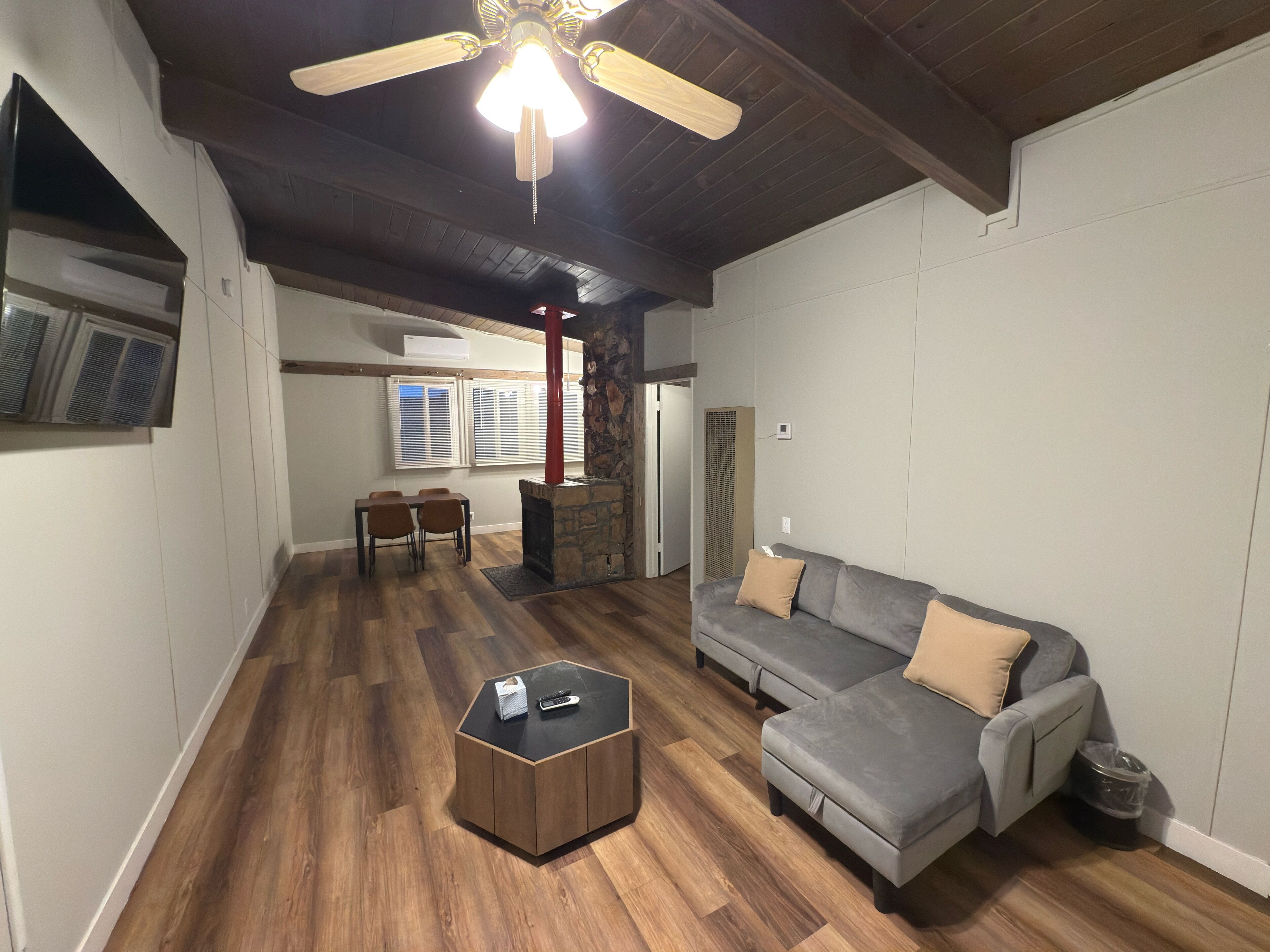 Family Cabin | Living area | 48-inch TV with digital channels, streaming services