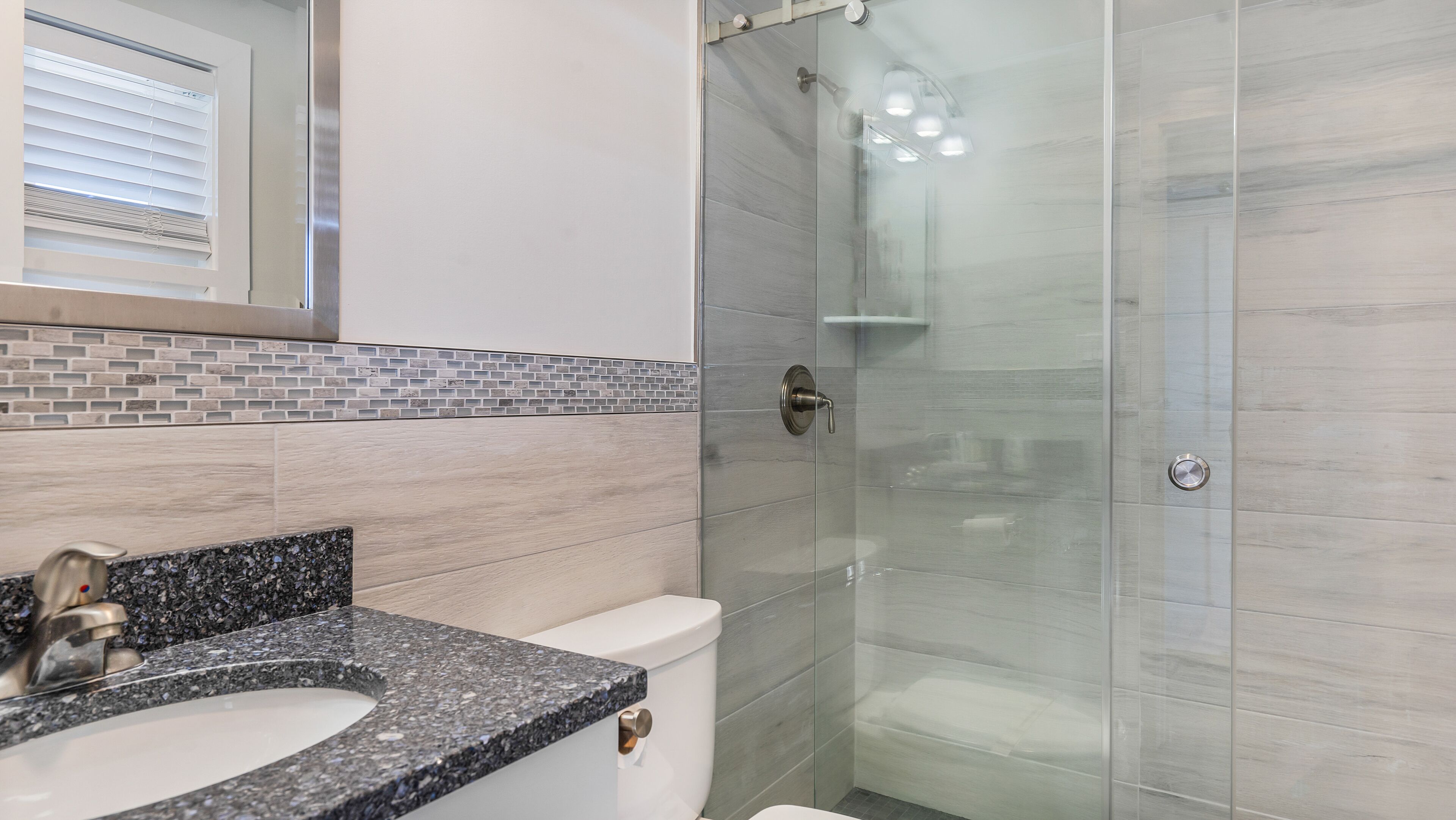 superior studio, bay view | bathroom | shower, hair dryer, towels