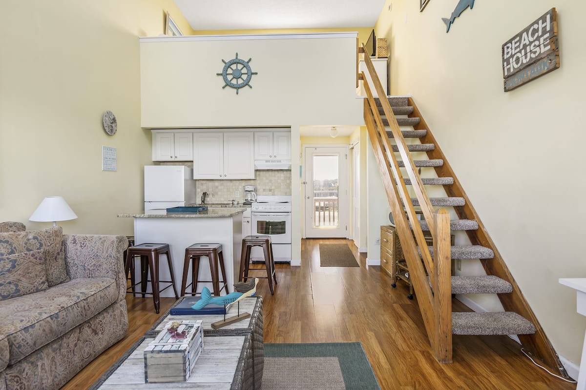 superior studio, bay view | 1 bedroom, free wifi, bed sheets