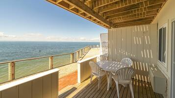 Estudio Deluxe, vistas a la bahía | Terraza o patio