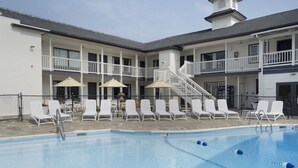 Terrace/patio - A Wave Inn (Montauk)