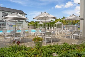 Front of property - A Wave Inn (Montauk)