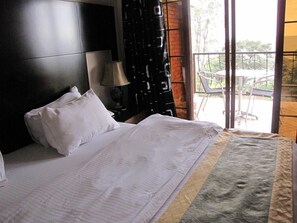 Egyptian cotton sheets, premium bedding, down duvets - Stipp Hotel (Kigali)