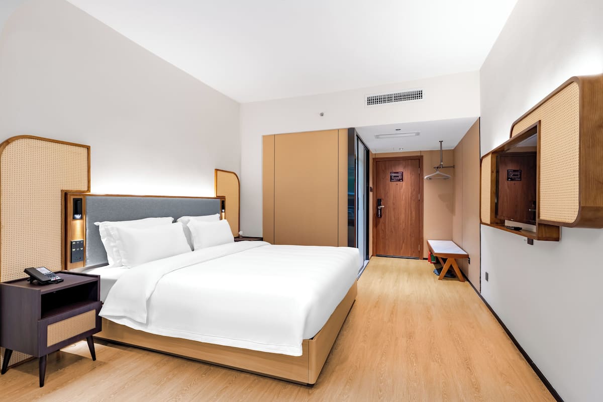 ห้องซูพีเรีย, เตียงคิงไซส์ 1 เตียง | ผ้าม่านกันแสง, Wi-Fi ฟรี, ห้องพักตกแต่งอย่างมีเอกลักษณ์
