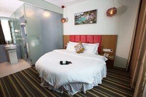 ห้องพรีเมียร์ | ห้องพักตกแต่งอย่างมีเอกลักษณ์, ผ้าม่านกันแสง, Wi-Fi ฟรี, ทางสำหรับรถเข็น