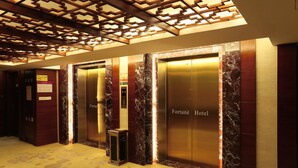 Interior detail - Shenzhen Fortune Hotel (Shenzhen)