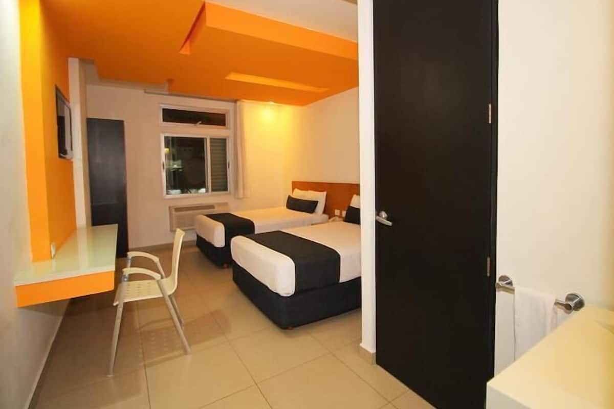 Desk, soundproofing, iron/ironing board, free WiFi