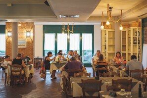Restaurant - La Cecinella (Cecina)