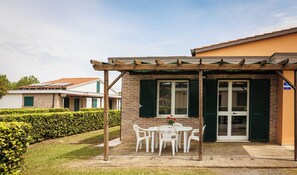 Comfort Apartment, 2 Bedrooms (4 people) | Terrace/patio