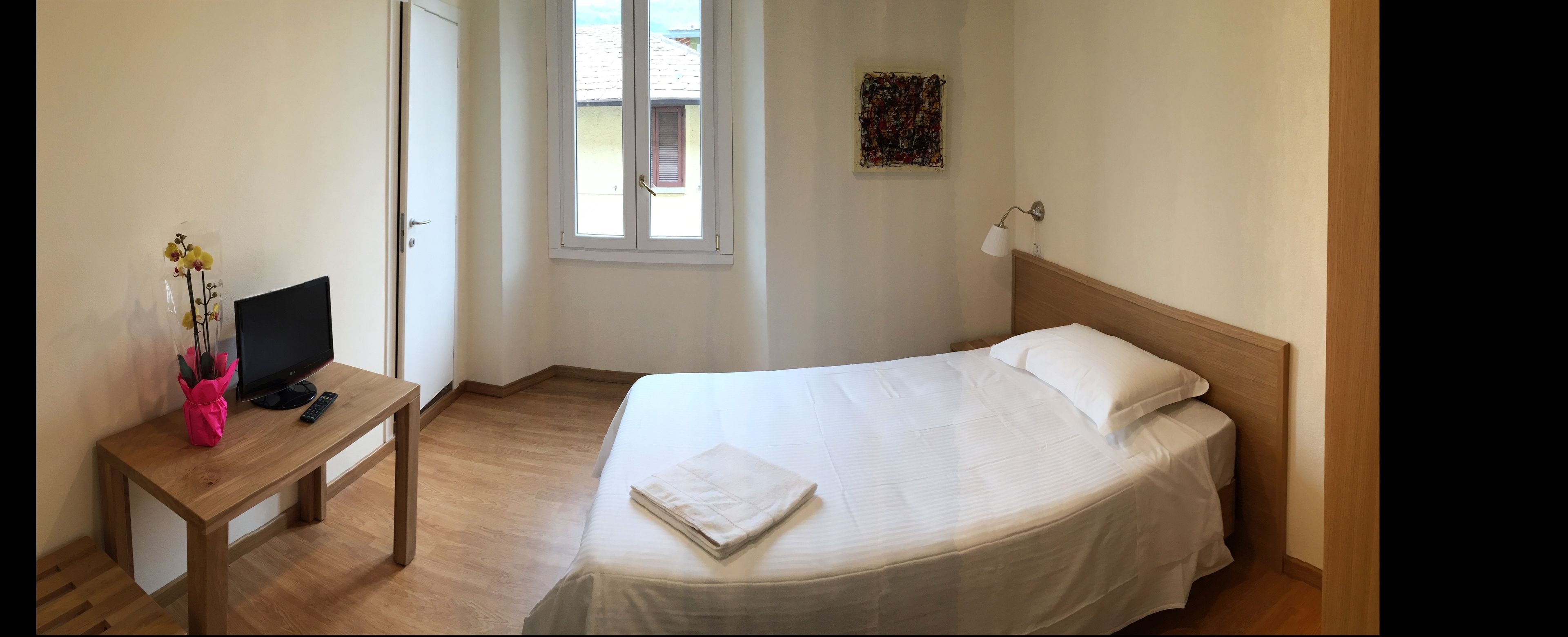 premium bedding, pillow-top beds, in-room safe, desk