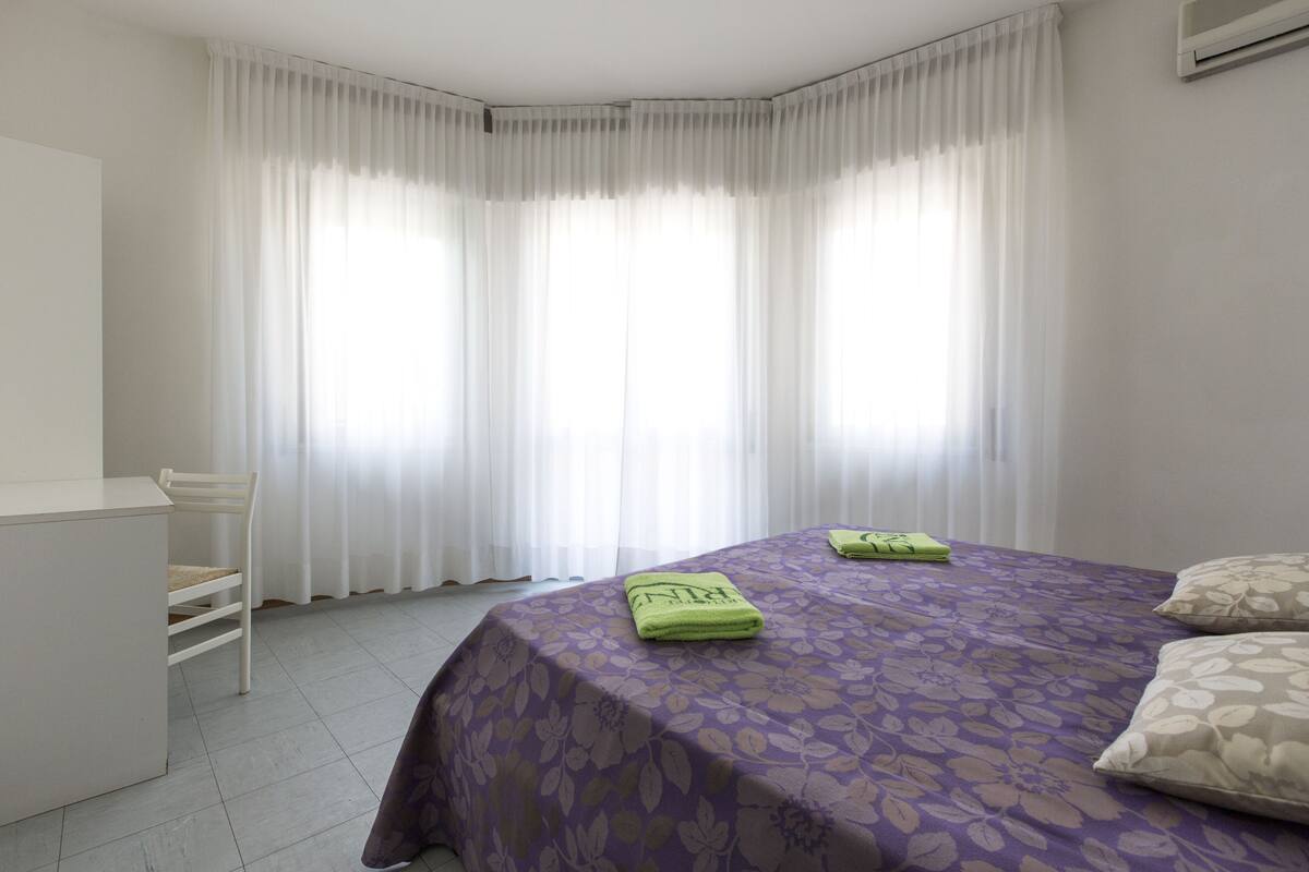 Apartment | In-room safe, cribs (surcharge), WiFi (free)