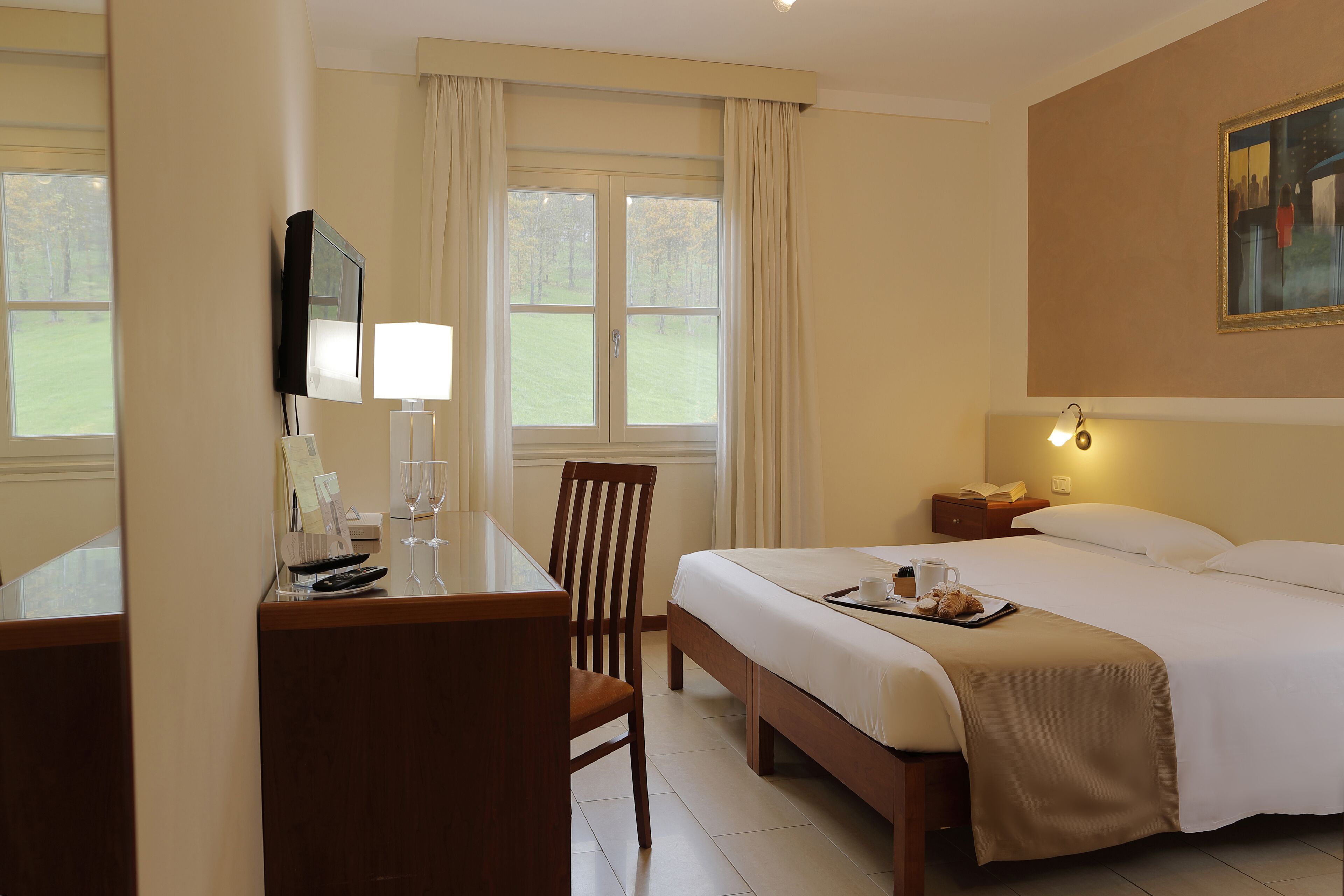 1 bedroom, minibar, in-room safe, desk