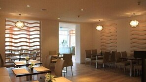 Dinner served - Hotel Achtert Diek (Langeoog)