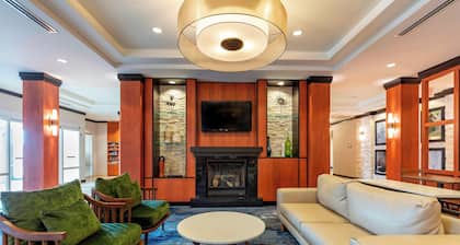 Fairfield Inn & Suites Columbus