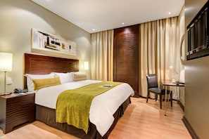Chambre, 1 très grand lit
