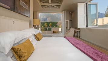 Egyptian cotton sheets, premium bedding, down duvets