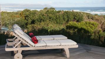 Sun deck