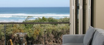 Mosselberg on Grotto Beach