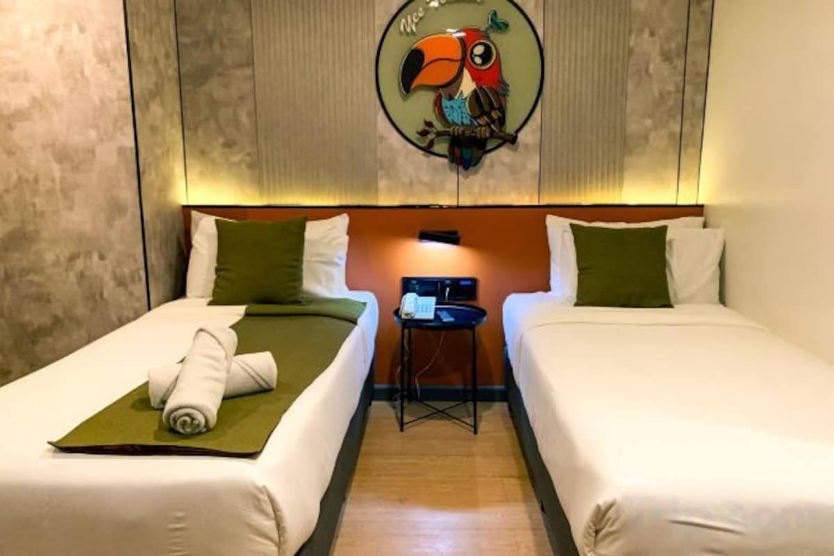 Ropa de cama de alta calidad, cubrecamas y colchones con pillow-top