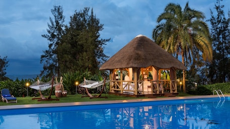 Body treatments, facials, 1 treatment room. Hôtel Des Mille Collines