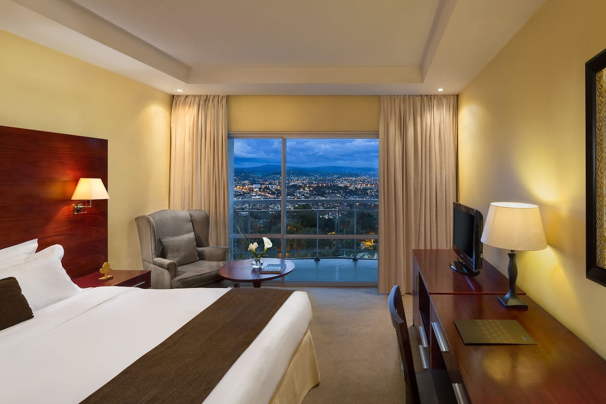 classic room panaroma view | city view