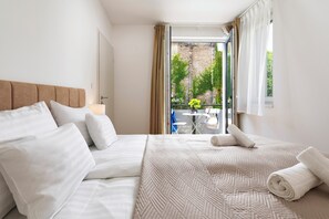 Literie hypoallergénique, coffres-forts dans les chambres