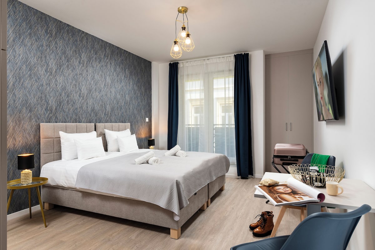Studio, Balcony (Off-Site) | 1 bilik tidur, peralatan tempat tidur hipoalergenik