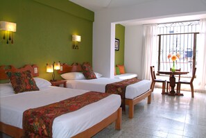 Premium bedding, pillow-top beds, in-room safe, individually decorated - Catedral Vallarta Hotel Boutique (Puerto Vallarta)