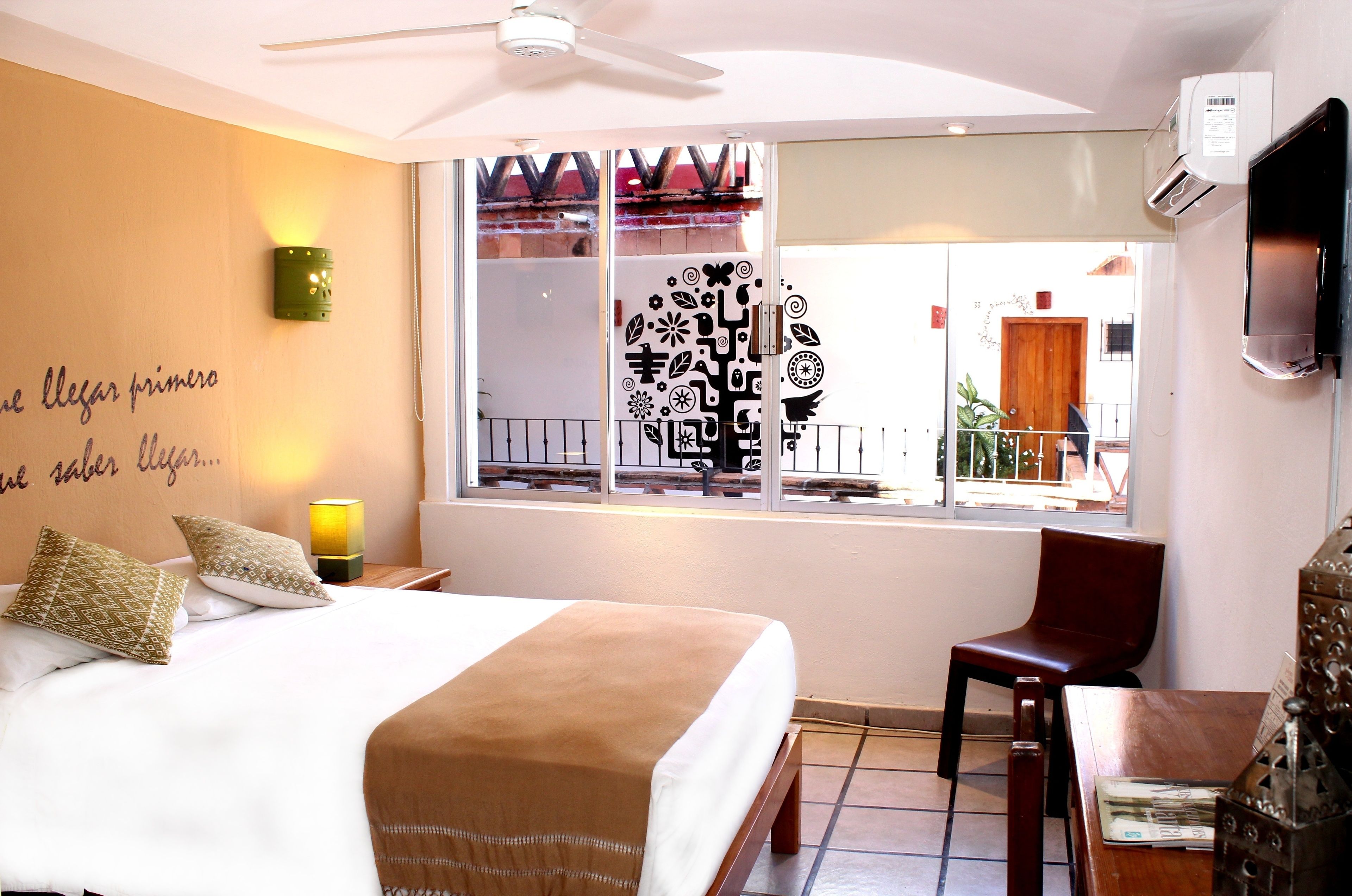 Ropa de cama de alta calidad y camas con pillow-top 