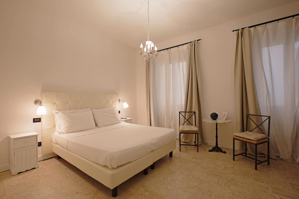 1 bedroom, premium bedding, in-room safe, individually decorated