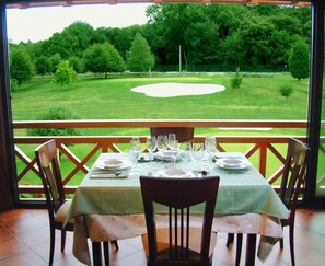 Breakfast, lunch and dinner served - Aldama Golf (Llanes)