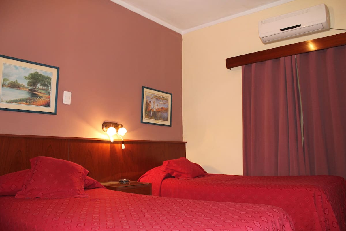 In-room safe, free WiFi