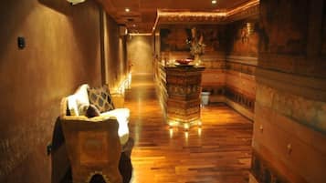 Couples treatment rooms, sauna, hot tub, body treatments, facials