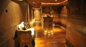 雙人療程室、桑拿、熱水浴缸、身體療程、面部療程、修手甲/腳甲