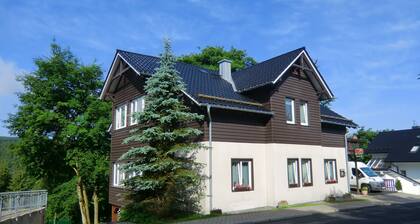 Oberhof 810 M