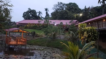 Triple Room (Long House) | Pemandangan dari bilik