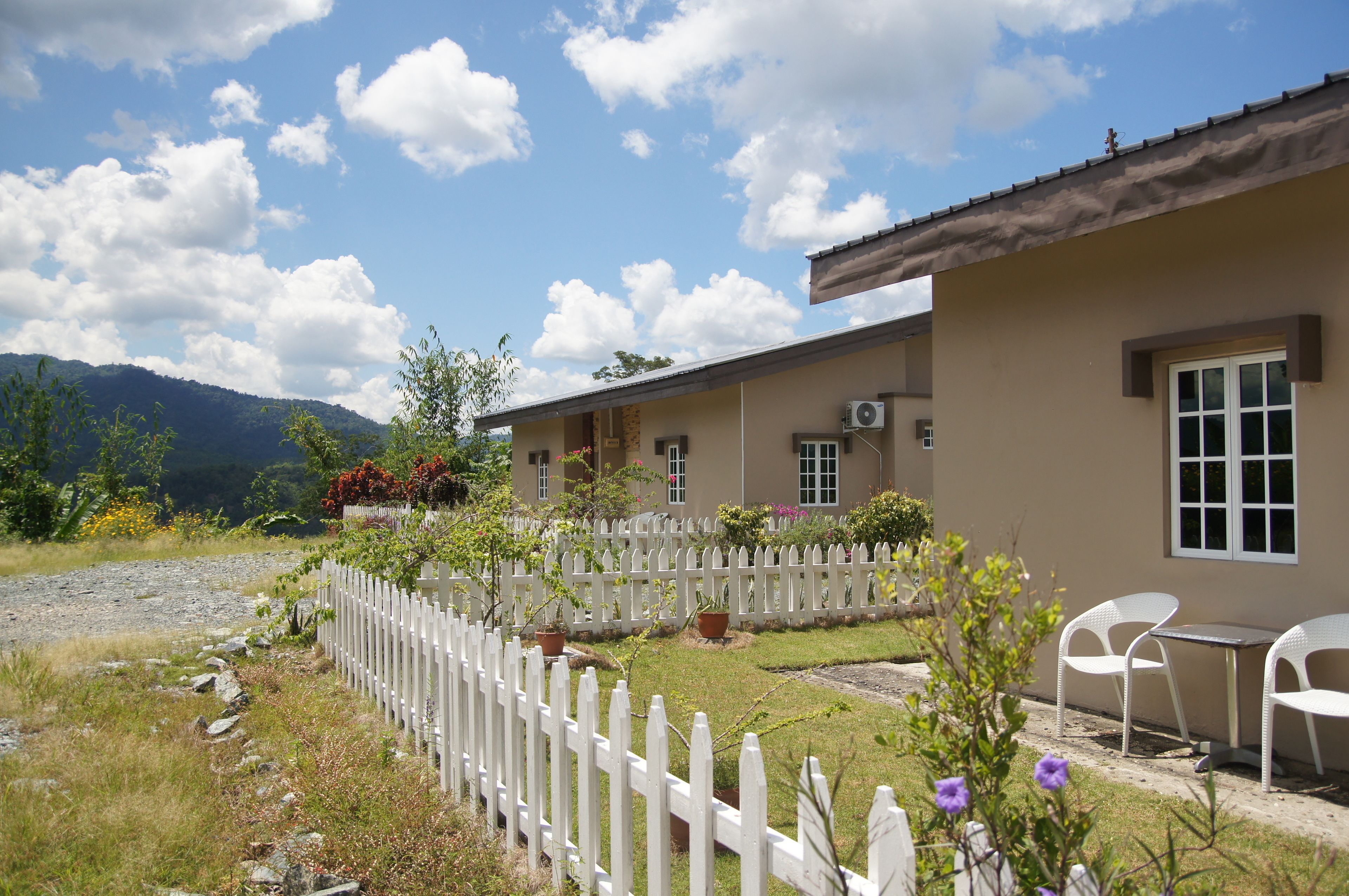 Room (Cottage) | Pemandangan balkoni