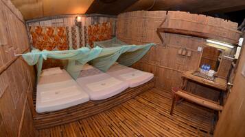 Desk, iron/ironing board, free WiFi, bed sheets
