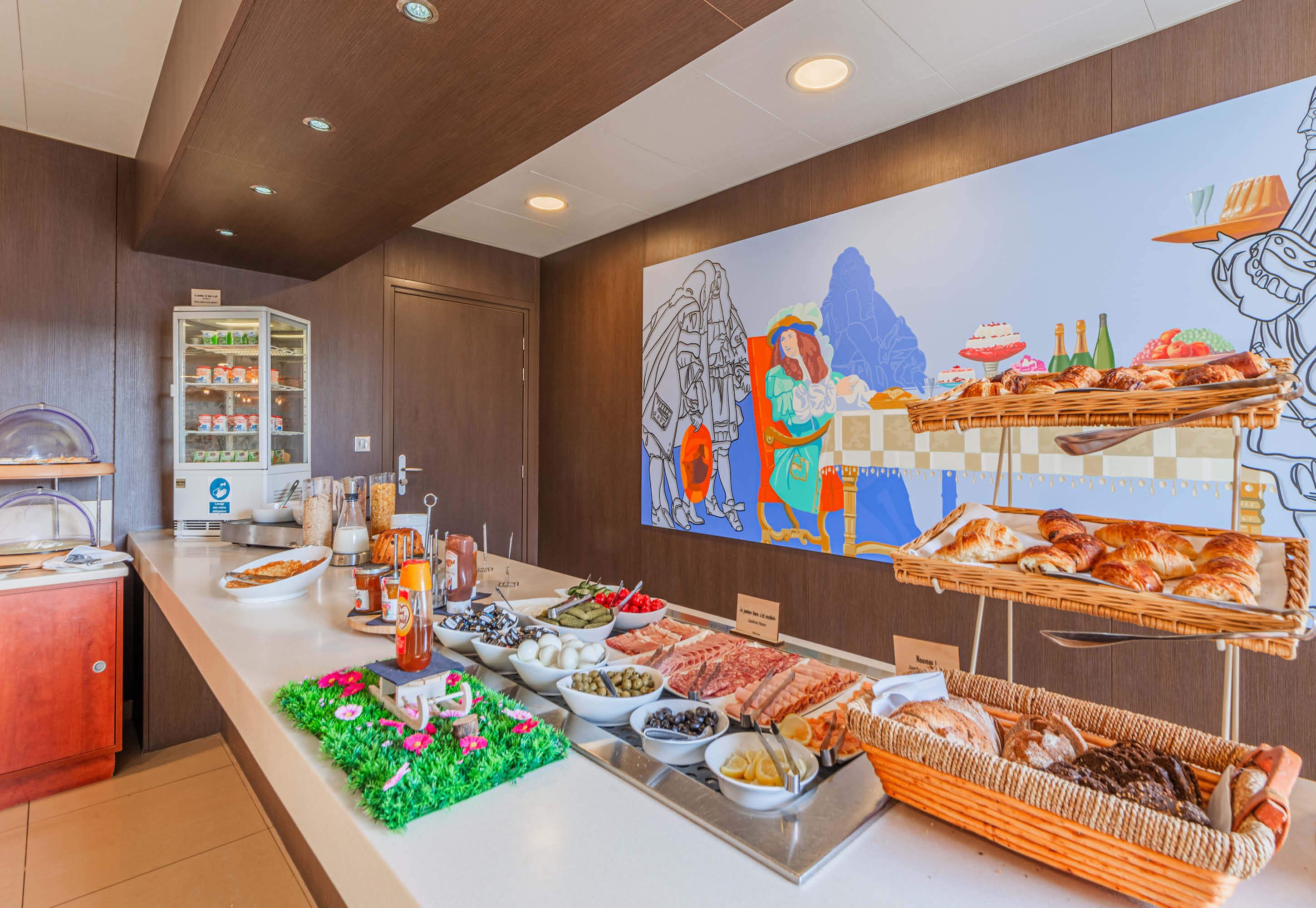 daily continental breakfast (eur 18.50 per person)